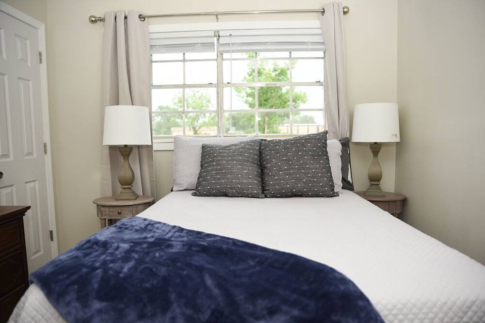 Photo of Bedroom in Grand Bay