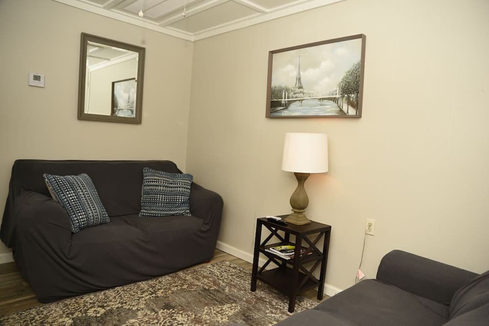 Photo of Livingroom in Grand Bay