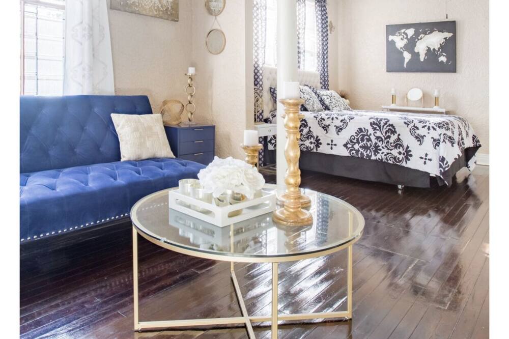 Photo of Livingroom in Saint Claude