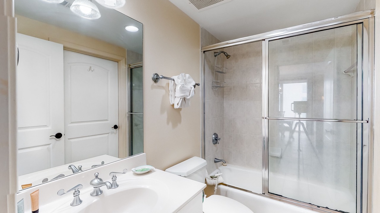 Photo of Bathroom in Navarre Beach