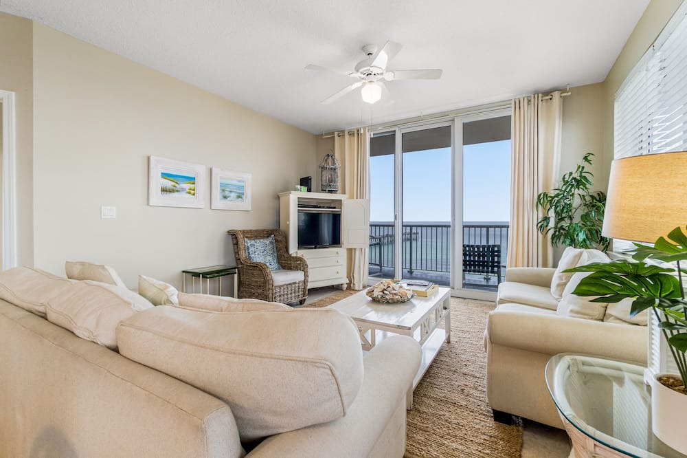 Photo of Livingroom in Navarre Beach