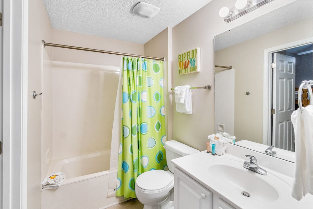 Photo of Bedroom in Navarre Beach