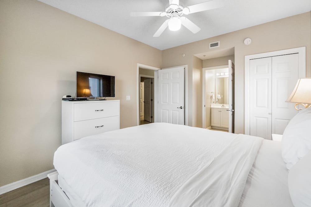 Photo of Bedroom in Navarre Beach