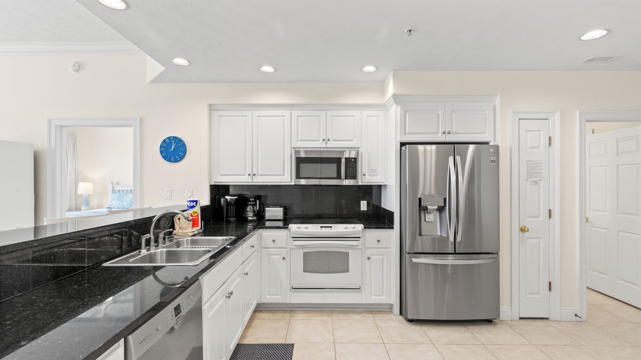 Photo of Kitchen in Lower Grand Lagoon