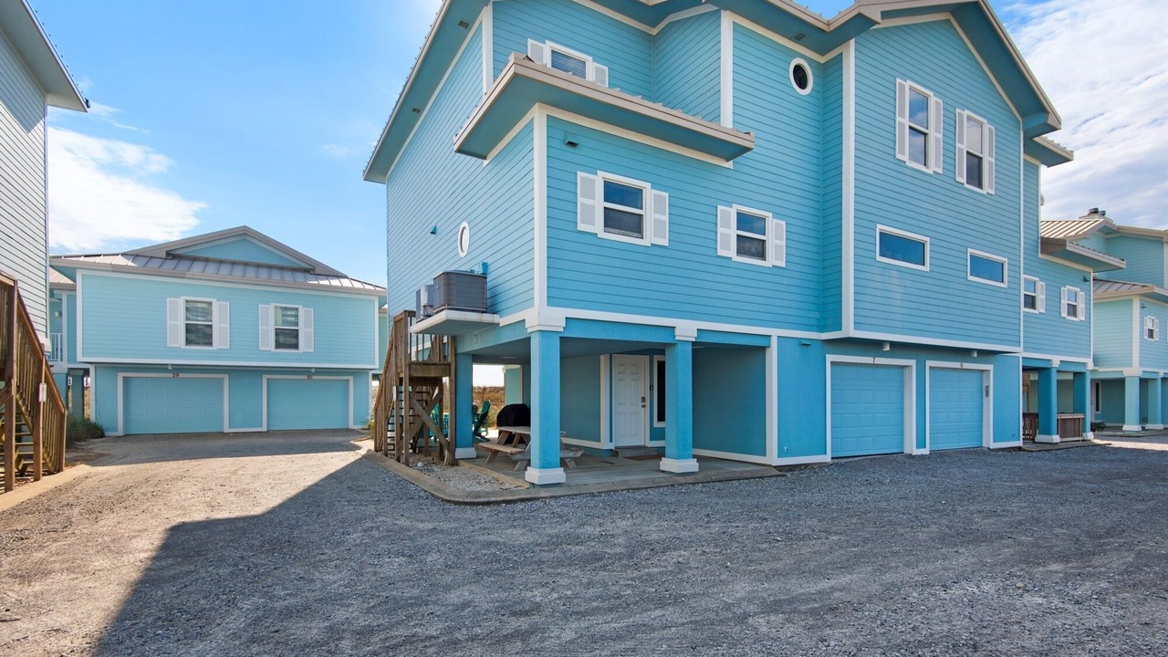 Photo of Outdoor in Deluna Point