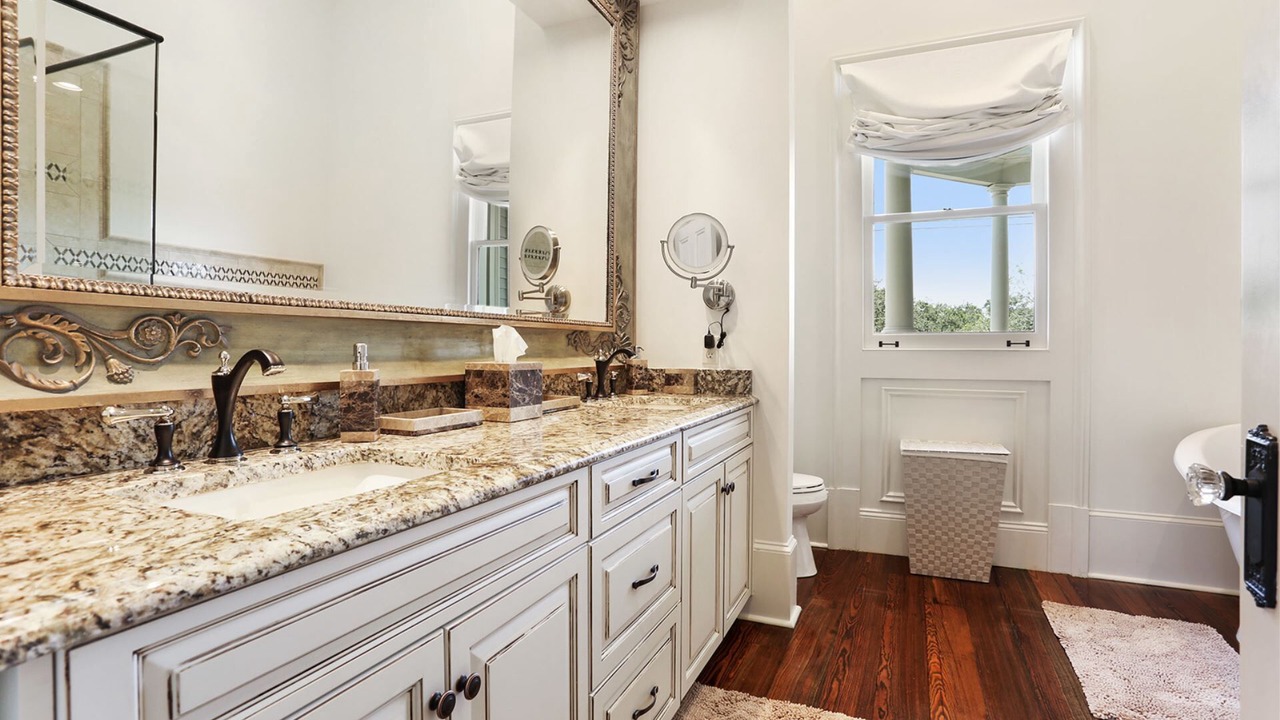 Photo of Kitchen in Uptown Historic District