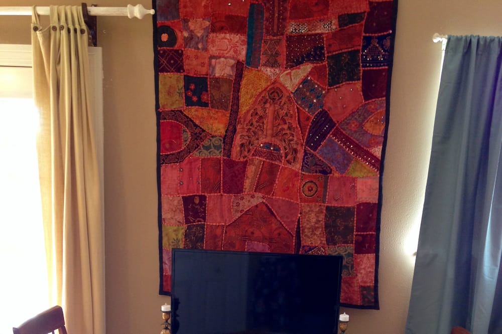 Photo of Bedroom in Kenner - Louis Armstrong International Airport