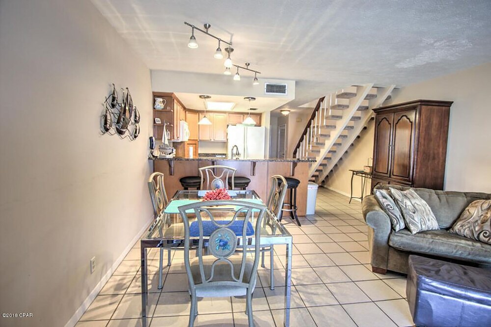 Photo of Livingroom in Bel Air