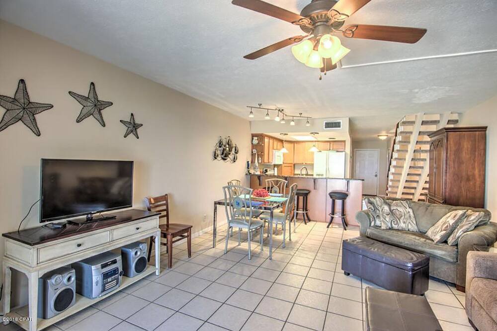 Photo of Livingroom in Bel Air