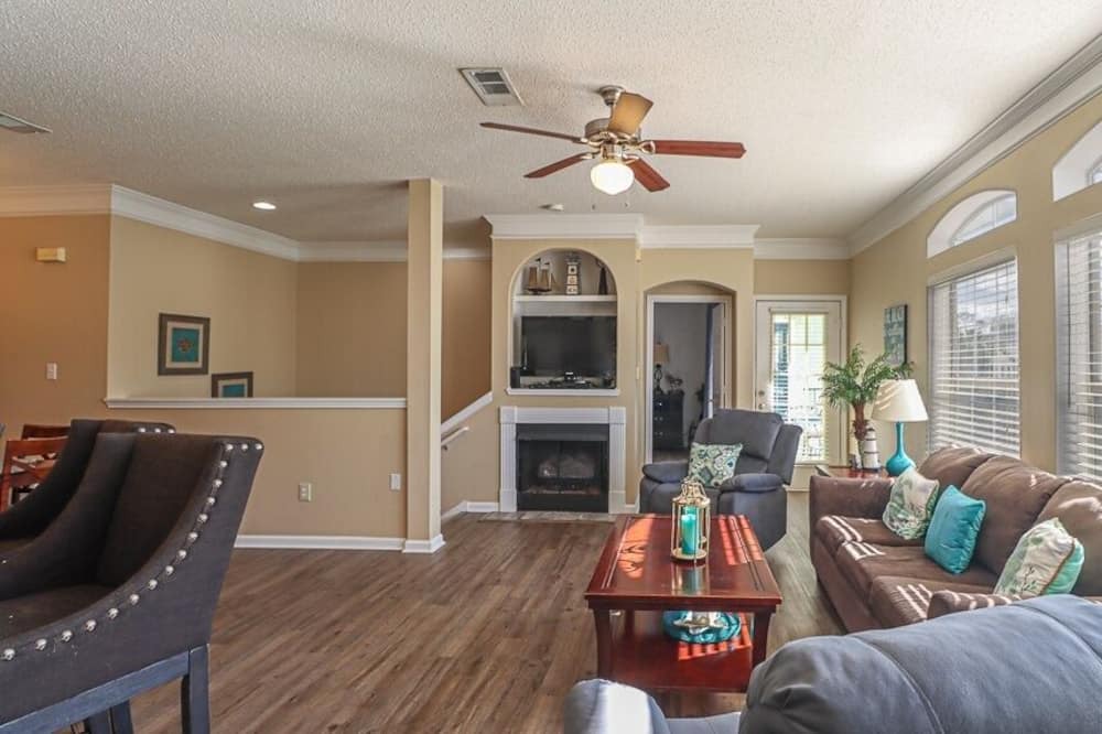 Photo of Livingroom in Gulfport