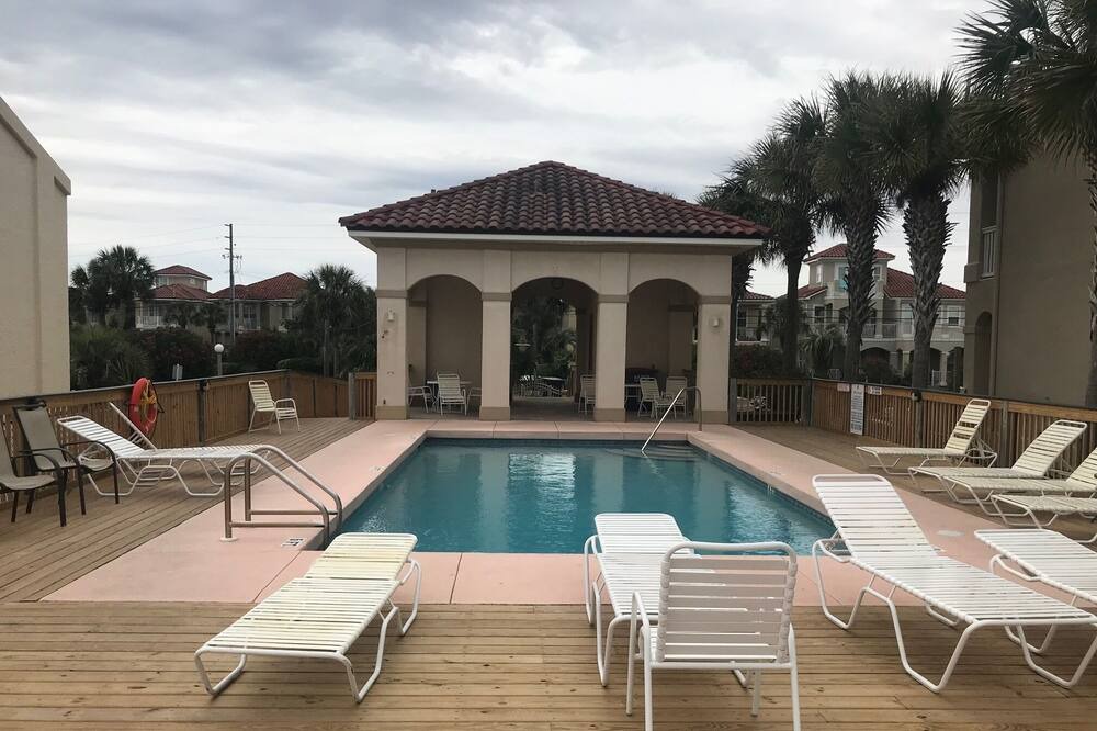 Photo of Outdoor in Fort Bay