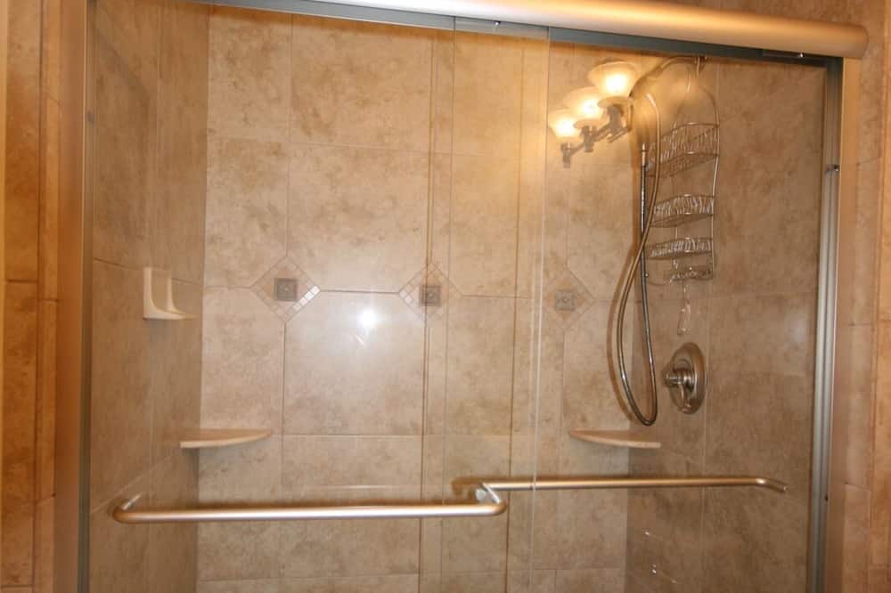 Photo of Bathroom in Navarre Beach