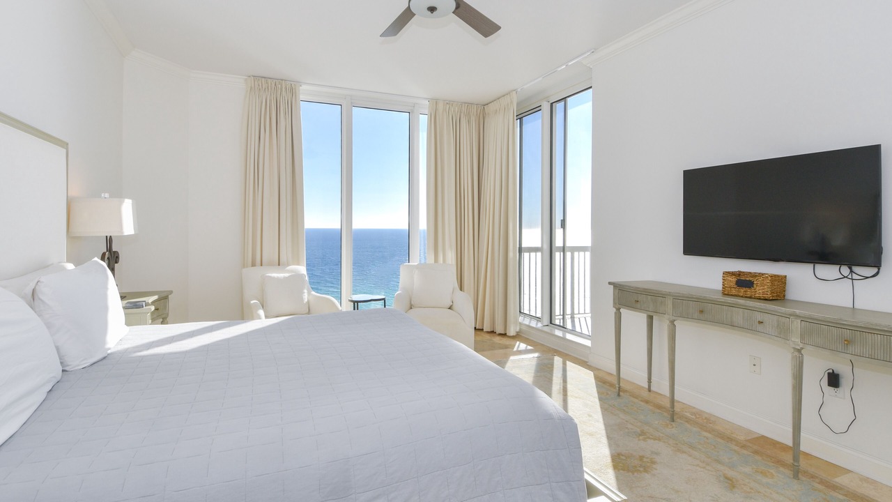 Photo of Bedroom in Destin