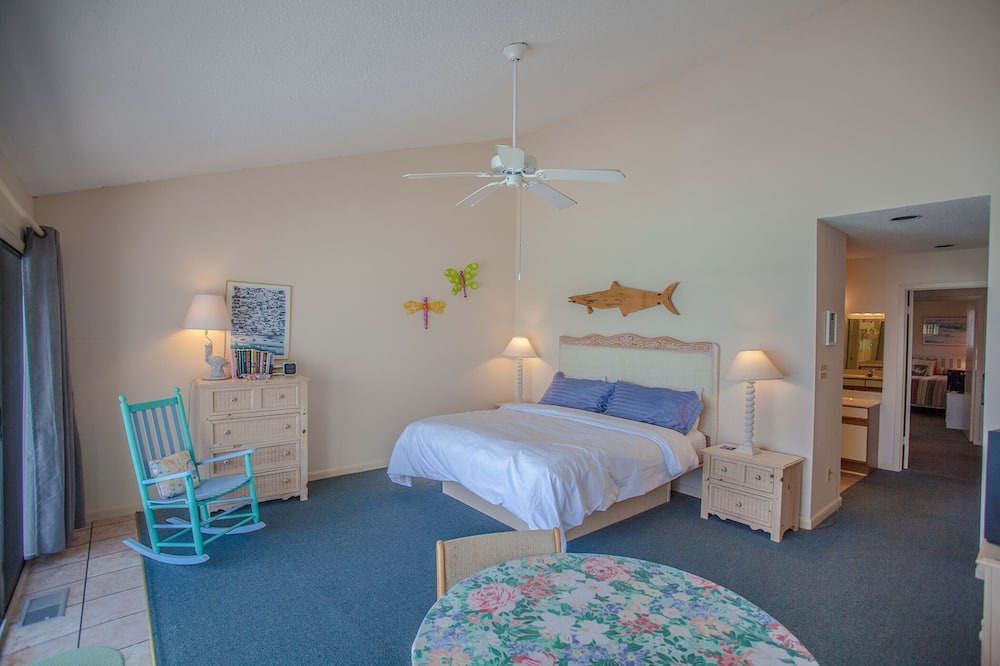 Photo of Bedroom in Santa Rosa Beach