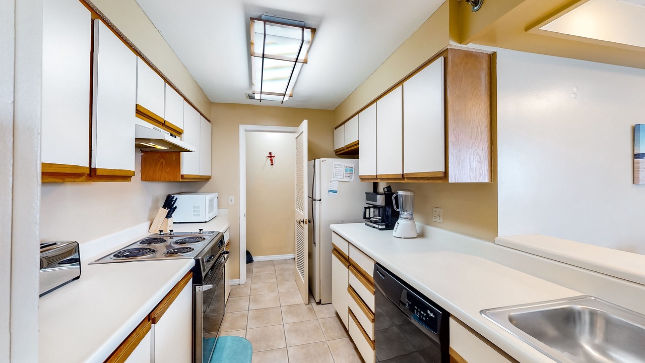 Photo of Kitchen in Gulf Lagoon Beach