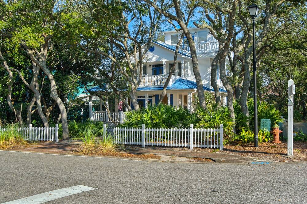 Photo of Outdoor in Crystal Beach