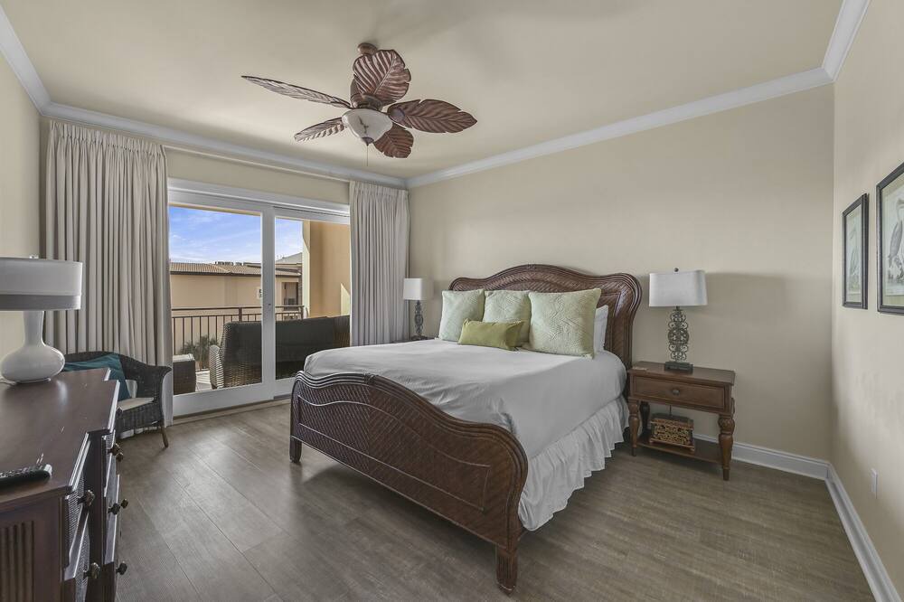 Photo of Bedroom in Santa Rosa Beach