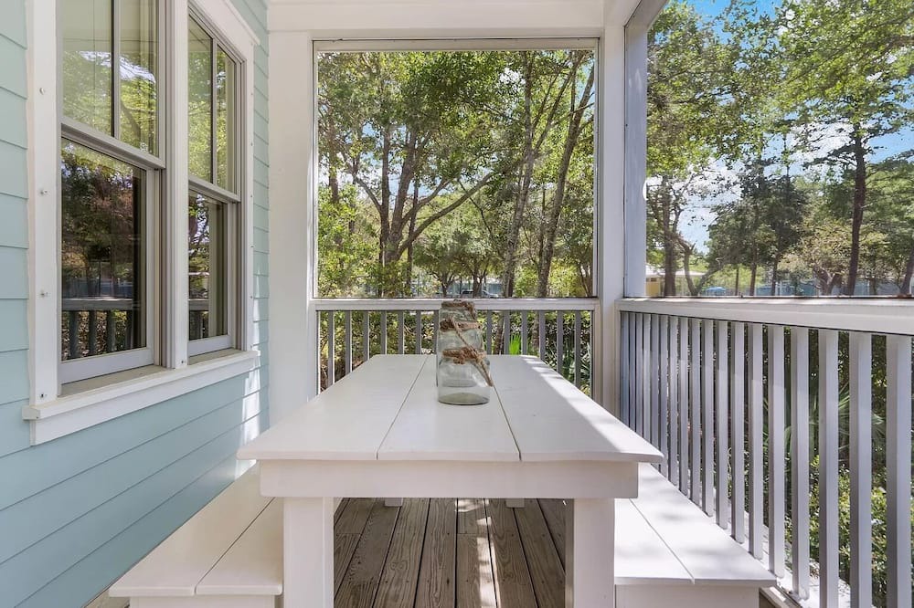 Photo of Outdoor in Cottage District