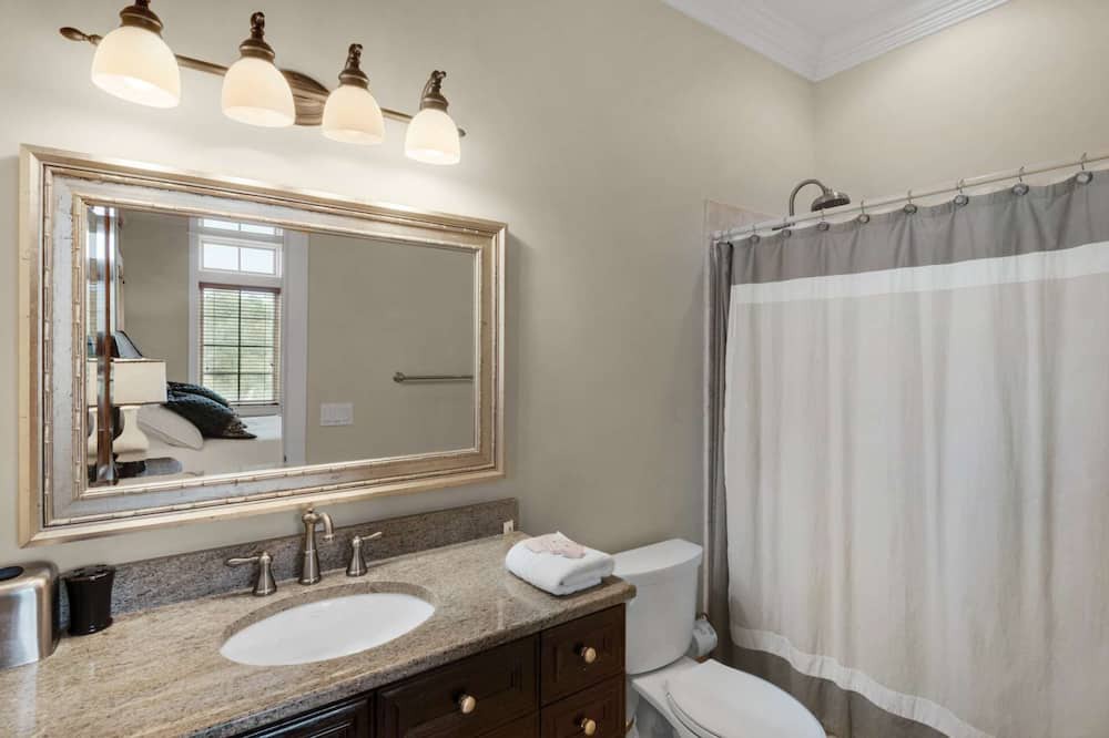 Photo of Bathroom in SeaNest Village