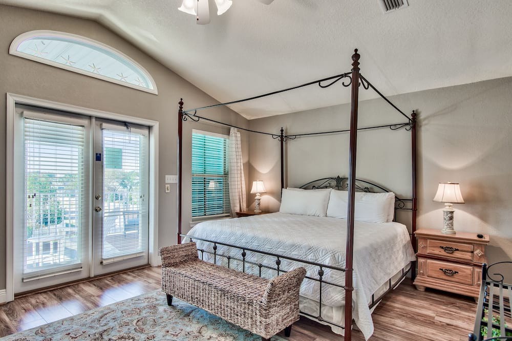Photo of Patio Balcony in Crystal Shores