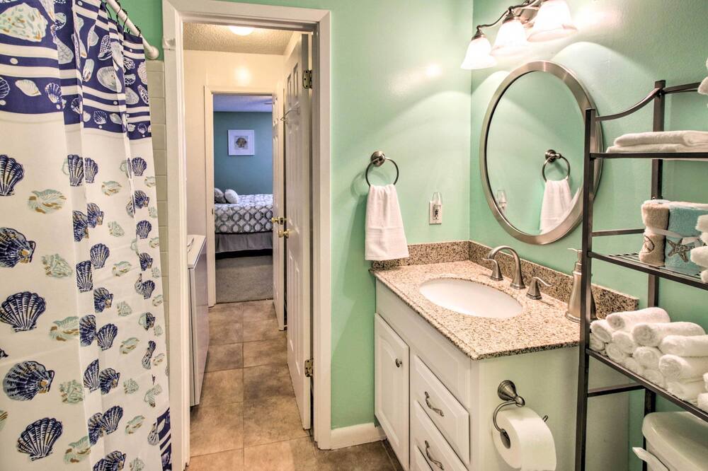 Photo of Bathroom in Pensacola Beach