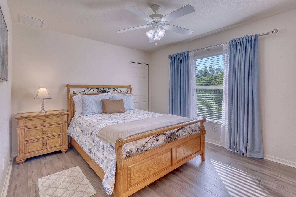 Photo of Bedroom in Rotonda Lakes