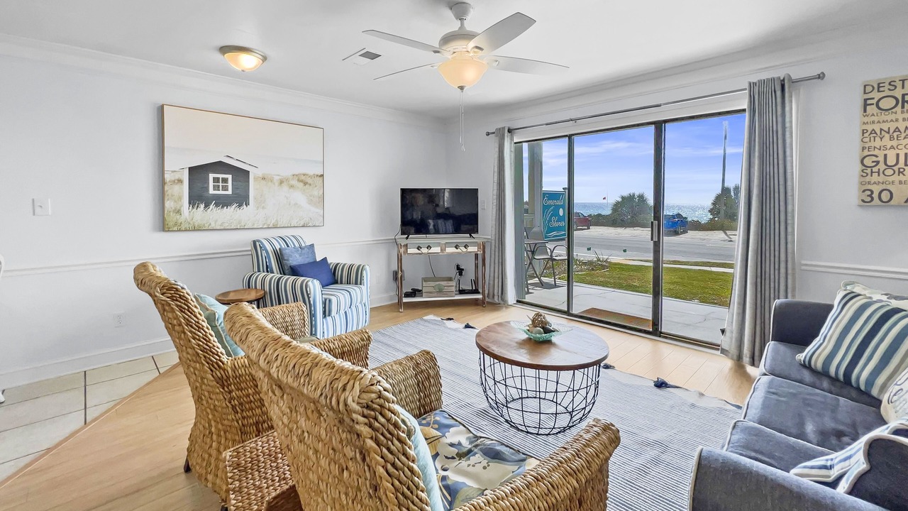 Photo of Livingroom in Laguna Beach