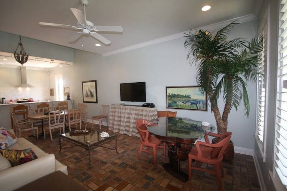 Photo of Livingroom in Old Town
