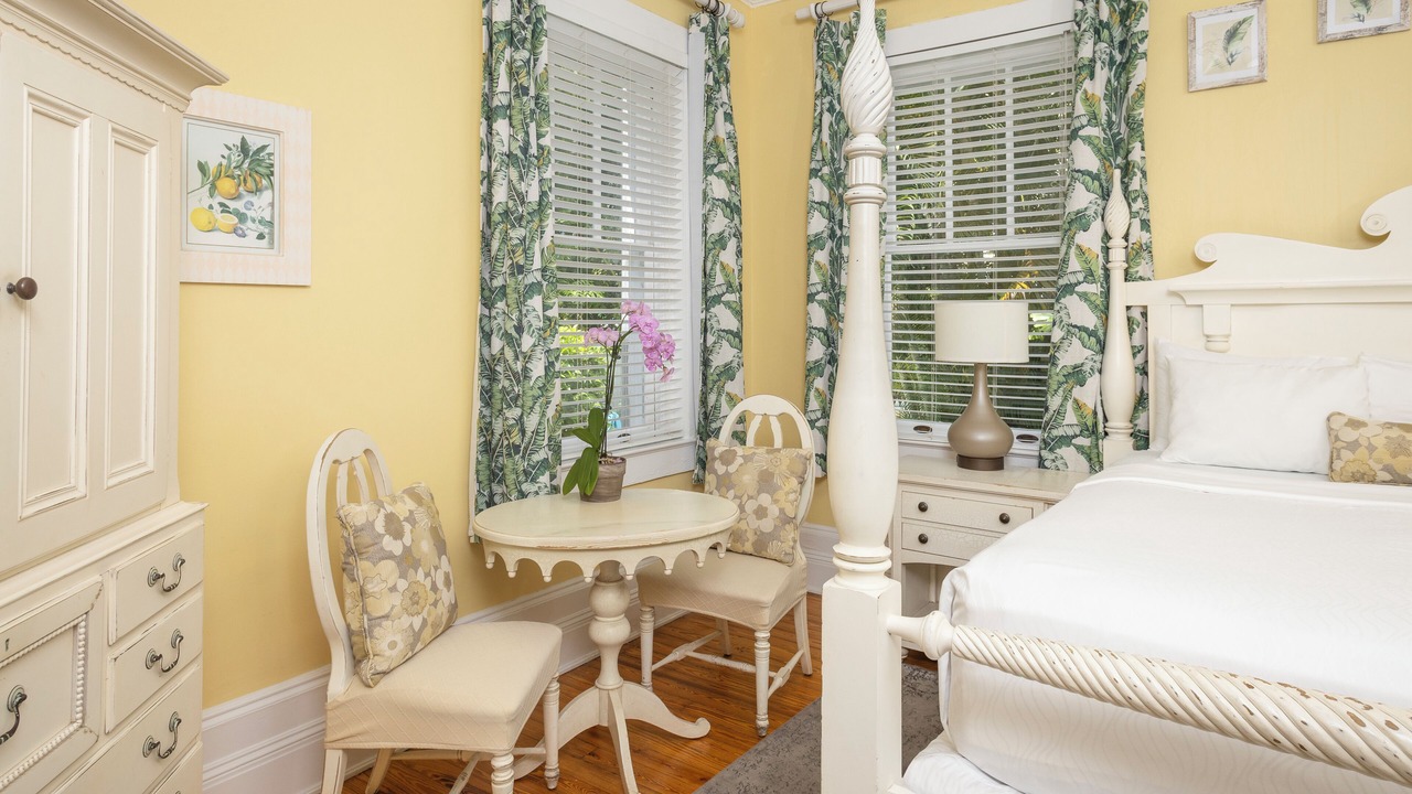Photo of Bedroom in Bahama Village