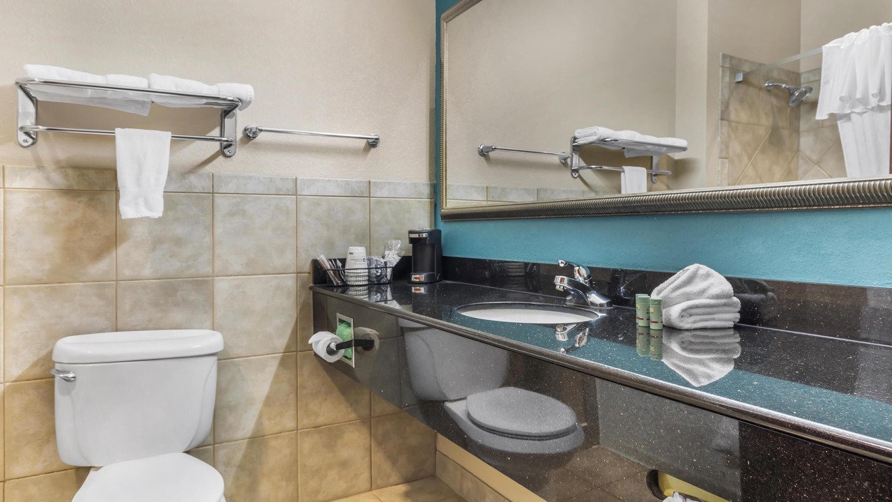 Photo of Bathroom in Mineola