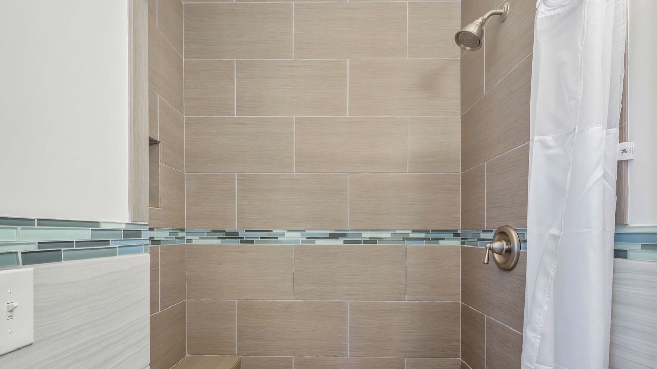 Photo of Bathroom in Uptown - Upper Duval