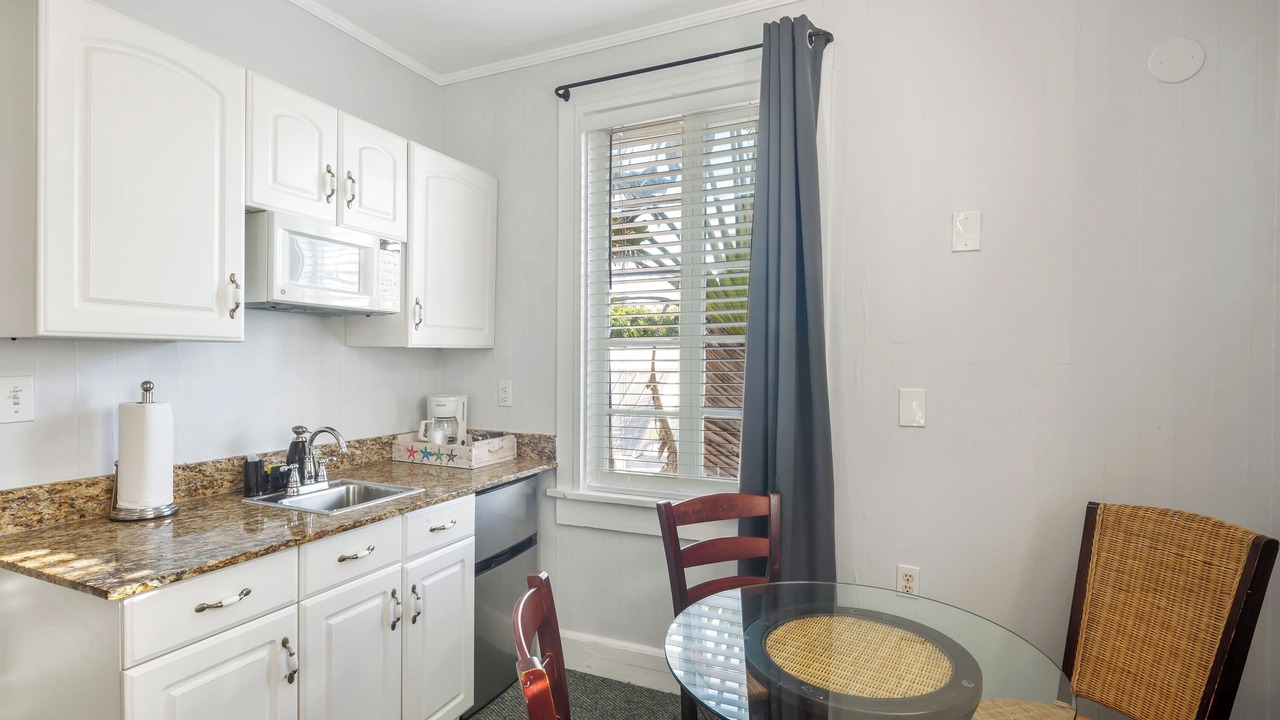Photo of Kitchen in Uptown - Upper Duval
