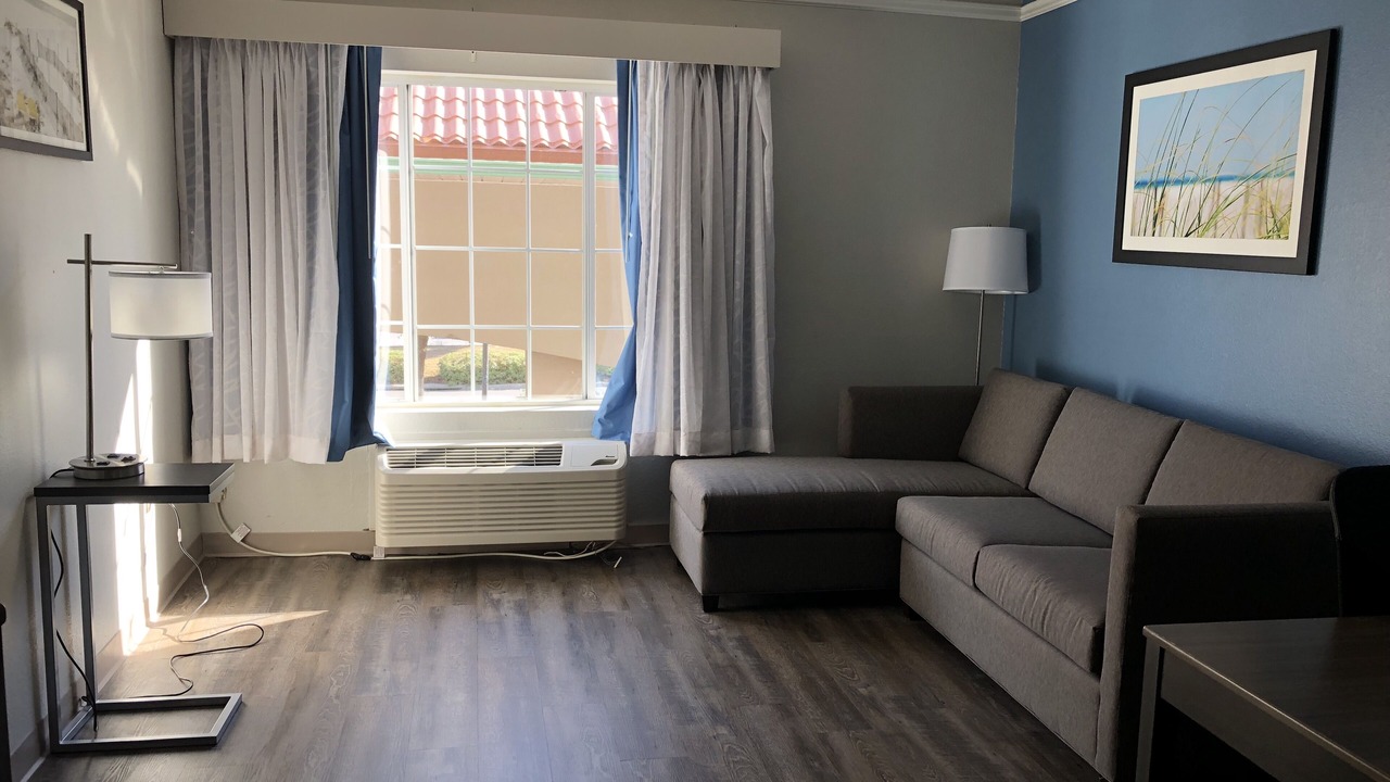 Photo of Bedroom in Upper Grand Lagoon
