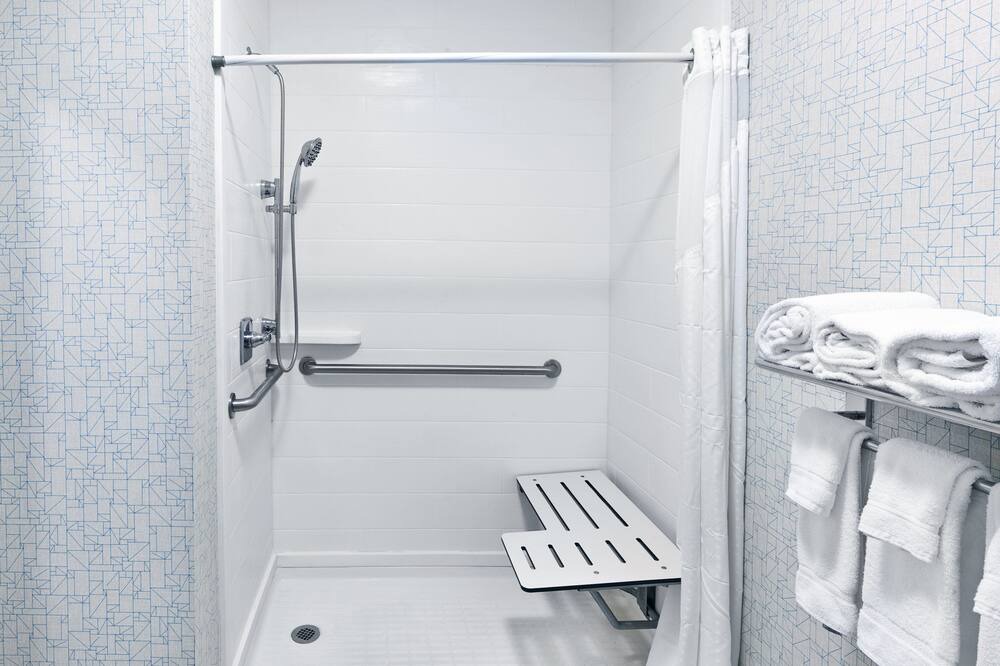 Photo of Bathroom in Orange