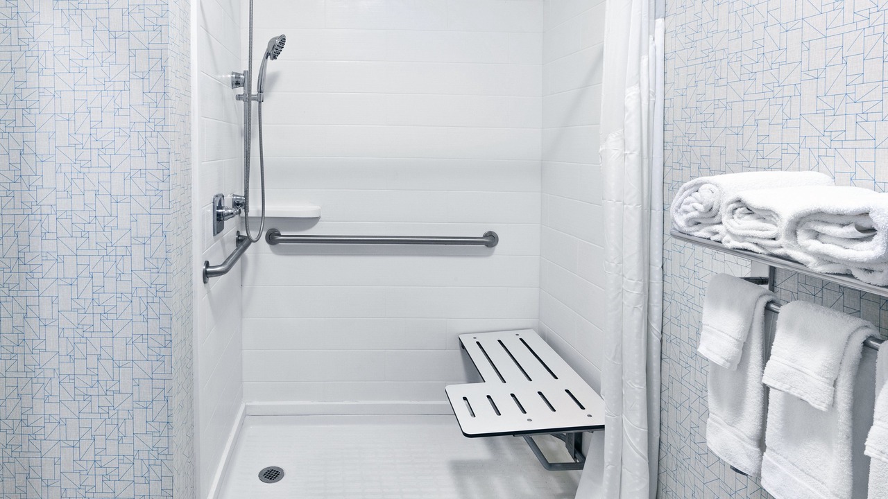 Photo of Bathroom in Orange