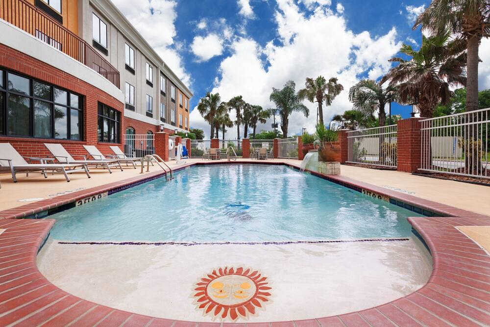 Photo of Outdoor in Orange