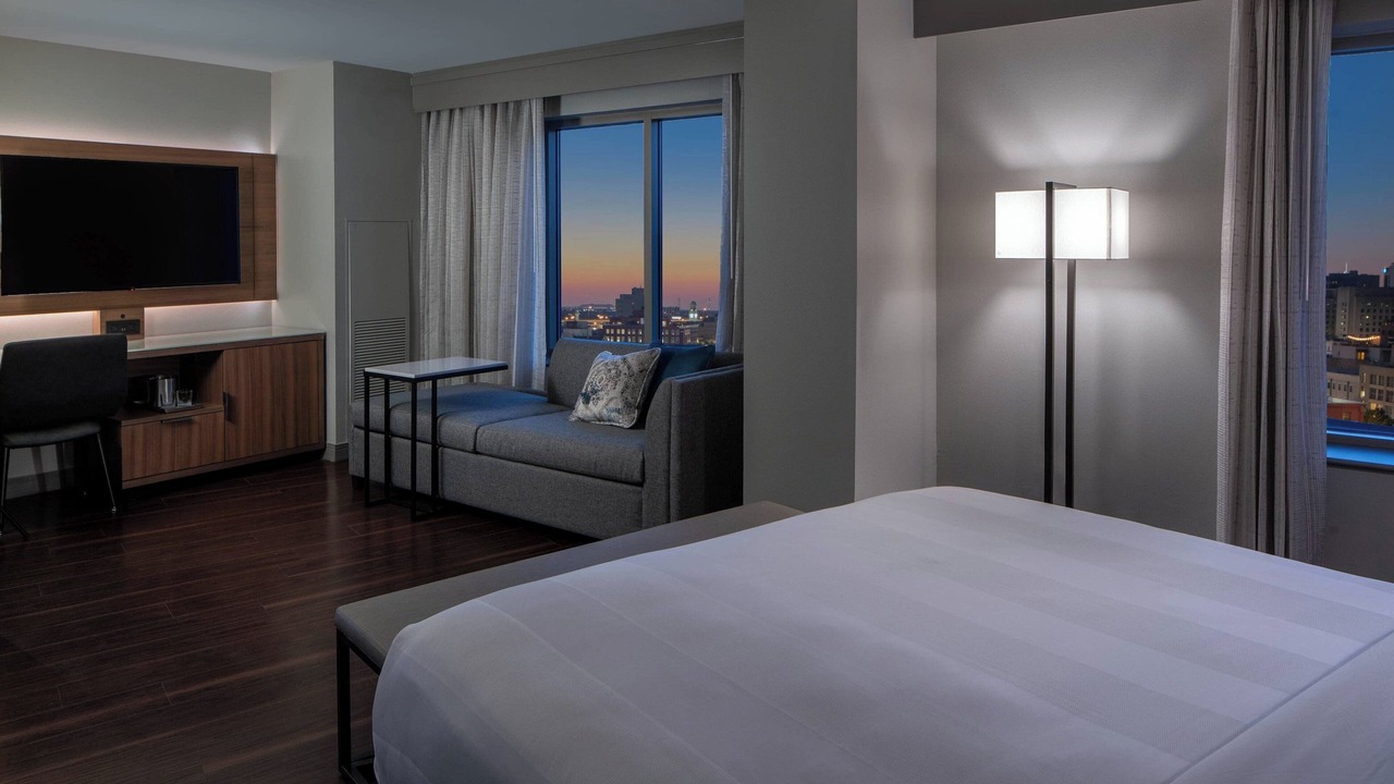 Photo of Bedroom in Arts/Warehouse District