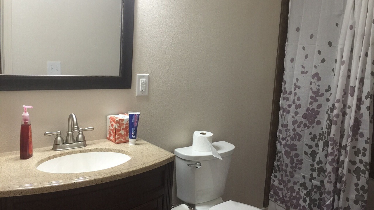Photo of Bathroom in Jasper