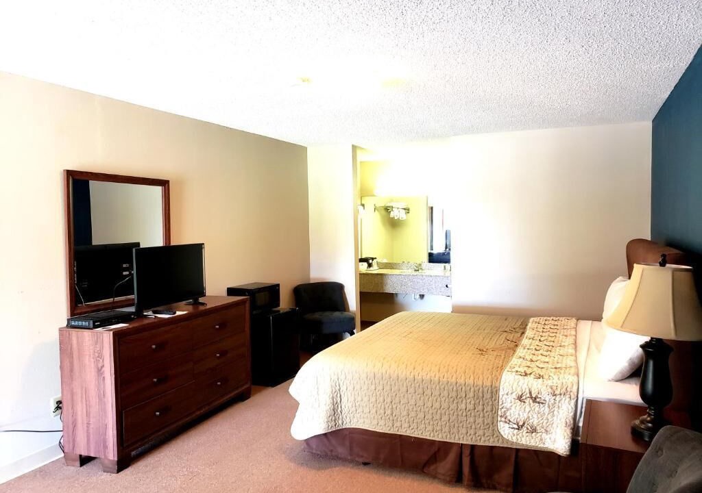 Photo of Bedroom in Calhoun