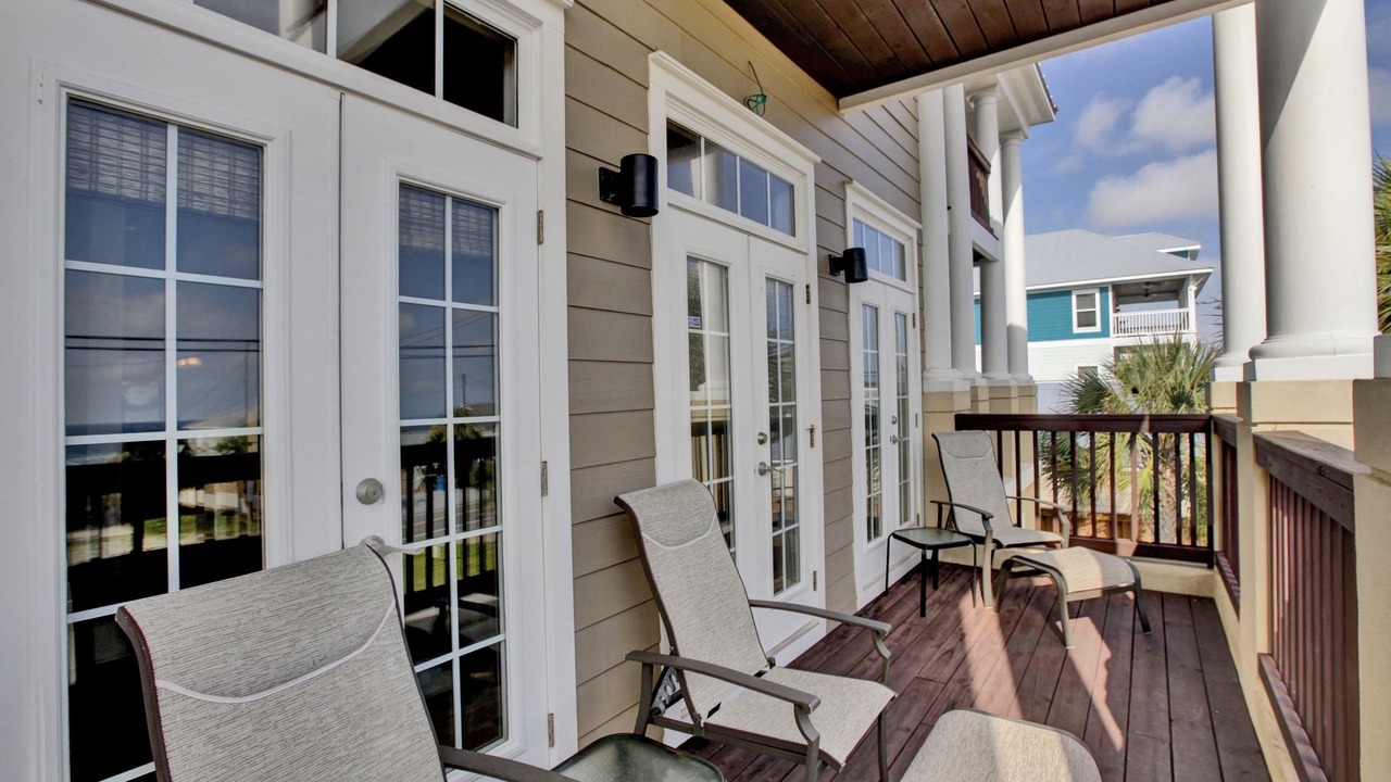Photo of Patio Balcony in Kiska Beach