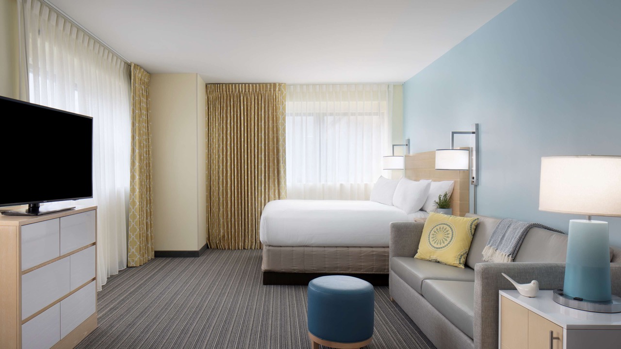 Photo of Livingroom in Central Business District