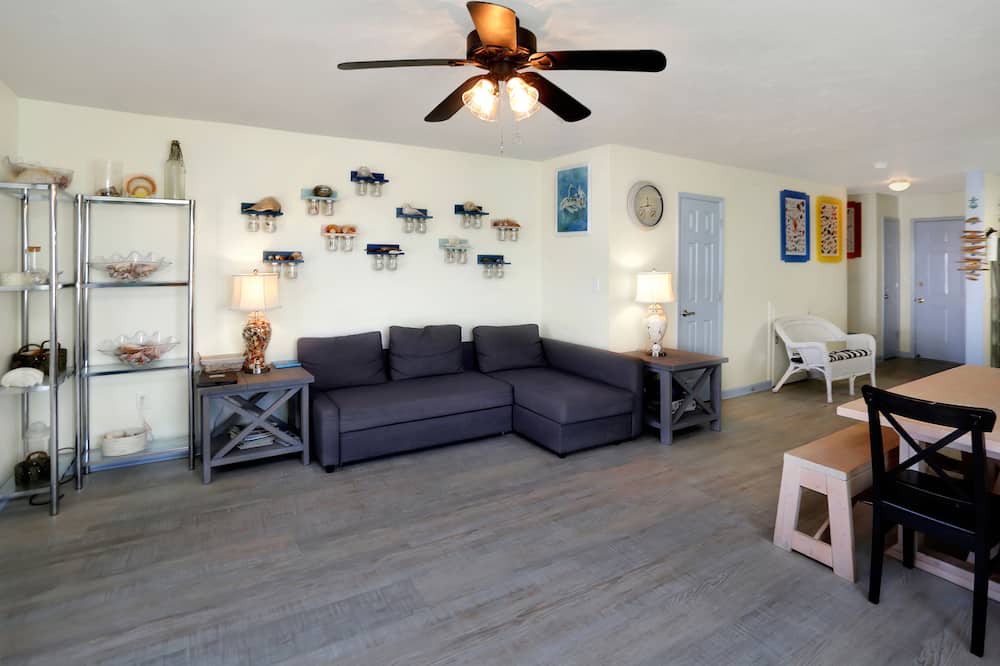 Photo of Livingroom in Cape San Blas