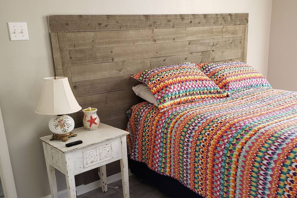 Photo of Bedroom in Waveland