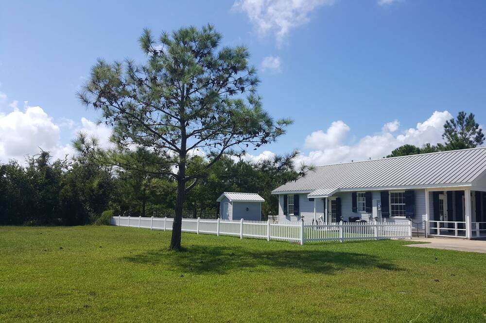 Photo of Outdoor in Waveland