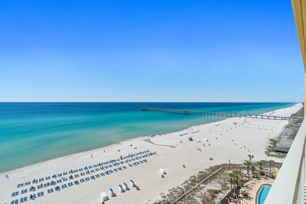 Photo of Patio Balcony in Bahama Beach