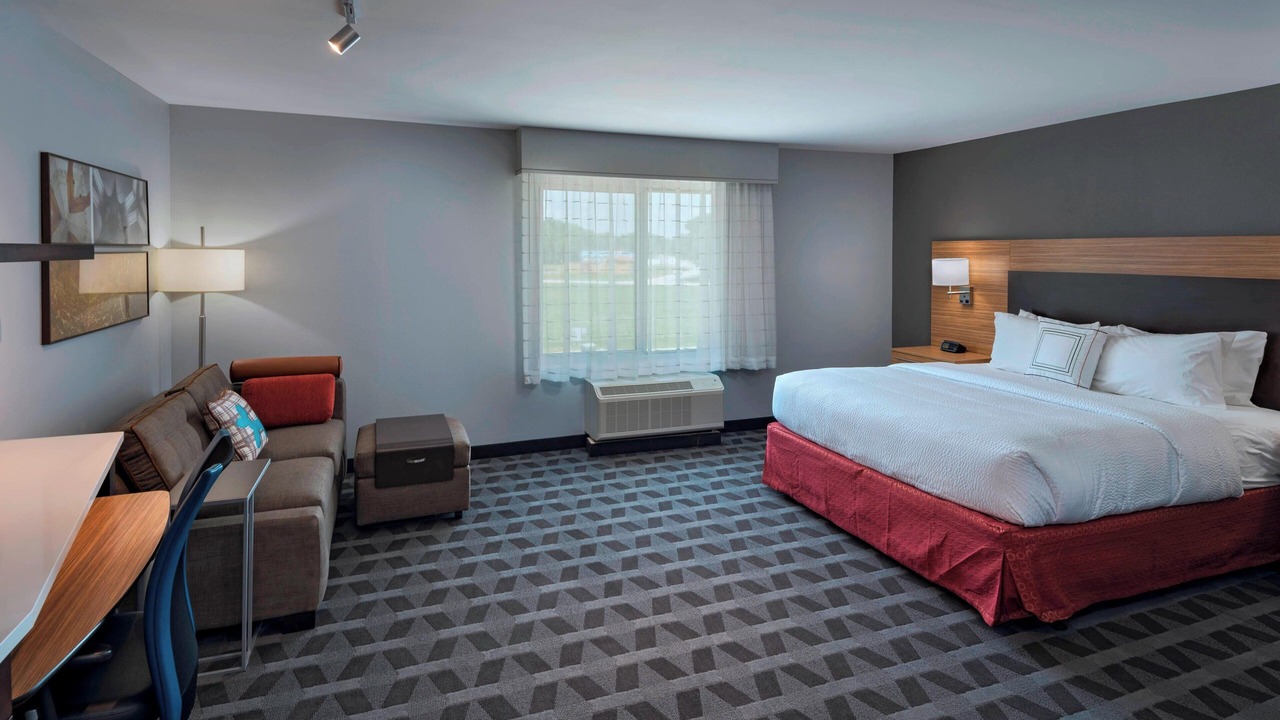 Photo of Bedroom in Port Allen