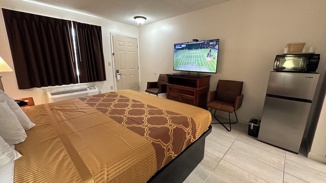 Photo of Bedroom in Denham Springs