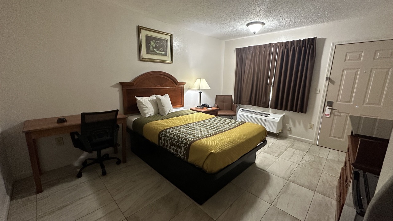 Photo of Bedroom in Denham Springs