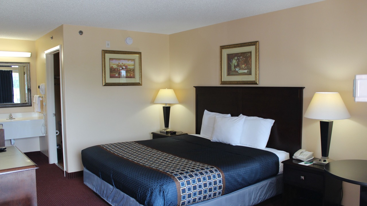 Photo of Bedroom in Denham Springs