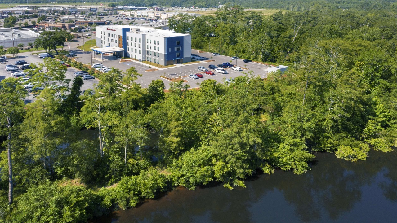 Photo of Outdoor in D'Iberville